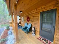 Couples Getaway Log Cabin in the White Mountains - Ferienwohnung Intervale