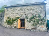 The Dinton Dovecote - Bed and Breakfast Salisbury