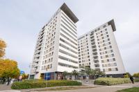 Metro Imielin 13th Floor Apartment - B&B Varsavia