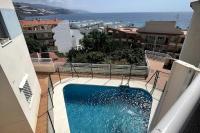 Sunny 2-bedroom apartment with sea view - B&B
