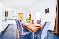 Superior One-Bedroom Apartment with Balcony