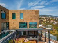 House of Cork and Ivy - By WeHost - Chambres d’hôtes Câmara de Lobos