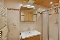 Camera Matrimoniale/Doppia con Letti Singoli con Balcone 