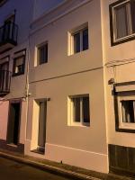 Urban 41 Guest House - B&B Ponta Delgada