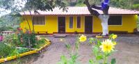 Casa Vacacional Los Guayacanes - B&B