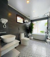 Familienzimmer mit Badewanne