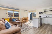 B&B Jindabyne - Mountain View 1 - Bed and Breakfast Jindabyne