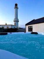 Lighthouse Cottage With Hottub - B&B Aberdeen