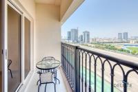 Vivid 2BR at Canal Residences West Dubai Sports City by Deluxe Holiday Homes - B&B