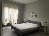 Il Borgo Antico: Vista su Reggia di Venaria Reale - B&B Venaria Reale