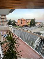 Bellissimo appartamento in centro a Sesto Calende - B&B