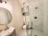 4BR 3BA Modern, newly remodeled, 16 ppl - B&B McKinney