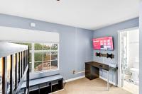5 BR w/ Pool, close to Six flags, cowboy stadium, Globe Life field - B&B Grand Prairie