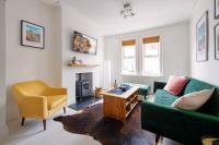 B&B Bath - Pure B - Welcoming Bath City 3 Bed House Free Parking & Wifi - Bed and Breakfast Bath