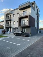 Luxury Glam Apartments & Studios near Coresi Mall - B&B Braşov