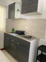 Apartamento cerca del centro comercial Titán. 300 - B&B