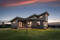 Downtown Driggs Modern Marvel - Walkable - B&B Driggs