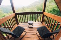 B&B Sevierville - Juniper Mountain 3 BR, Amazing Views and Hot Tub - Bed and Breakfast Sevierville