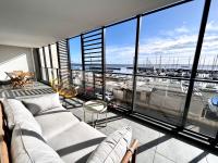 B&B Marseillan - Stunning waterfront apartment - Bed and Breakfast Marseillan
