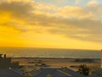 B&B Walvisbaai - Dolphin Beach Self Catering Unit - Bed and Breakfast Walvisbaai