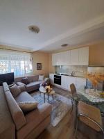 Quiet, Cozy, Luminous Apartment - B&B Tirana