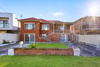 Spacious Upper House For You - B&B Cabramatta