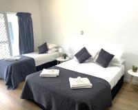 B&B Townsville - Accommodation @ 134 Denham - Bed and Breakfast Townsville