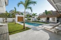 Villa Surga Julie by Alfred in Bali - B&B Seminyak