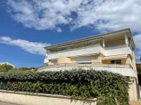 Spacieux apt à proximité du port: clim et parking - B&B Bandol