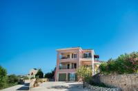 Villa Eleftheria, Lakithra - Spacious luxury villa with pool and stunning views - B&B
