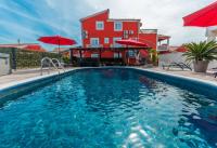 XXXL Villa Ancora with heated pool - Ferienwohnung Turanj