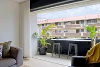Chic Urban Escape: 2 Bedroom 2 Bath, near Table Mountain - Bed and Breakfast Kaapstad