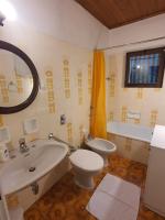 La Finestra sui Monti - Alpine Stay Apartments - Chambres d'hôtes Cavalese