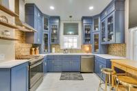 Danville Retreat with Hot Tub and Cozy Fireplace! - Chambres d’hôtes Danville