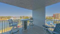 Dolphin Point 601B - Remodeled 2BR with Destin Harbor Views - B&B