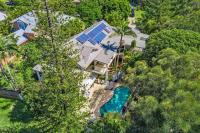 Beachcomber Blue - beachfront villa with pool - B&B Byron Bay