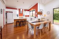 Boutique Stays - Mordi Beach House - B&B Mordialloc
