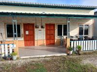 Purple Pool Villa - B&B Kampung Batu 23 Sungai Nibong