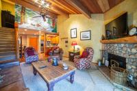 B&B Mammoth Lakes - #450 - Pet Friendly, Walk to Eagle Lodge - Bed and Breakfast Mammoth Lakes