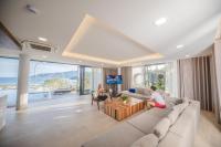 B&B Nha Trang - Nha Trang Oceanfront Luxury Villa Anh Nguyen - Bed and Breakfast Nha Trang