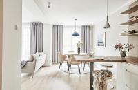 Master Suite mit Dampfbad und Balkon