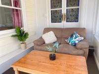 B&B Christchurch - Merivale four bedroom house - Bed and Breakfast Christchurch