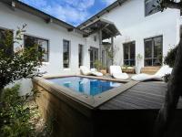 B&B Plettenberg Bay - Baha Sanctuary House - 3 Bedroom House with Pool - Bed and Breakfast Plettenberg Bay