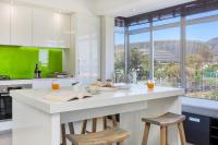 15 @ Villa Marina - Mouille Point - B&B