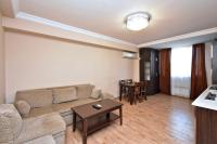 Koghbatsi street, 1 bedroom Suny, Comfy apartment KO110 - Chambres d'hôtes Erevan
