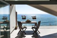 One-Bedroom Apartment with Terrace and Sea View (2 Adults)