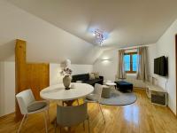 B&B Dornbirn - Charmantes Bauernchalet Alois - Bed and Breakfast Dornbirn