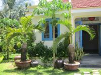 Local Beach Homestay - B&B