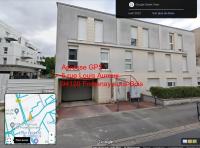 Grand appartement en face du RER A, Parking, Paris 20 mn, Disneyland 40 mn - B&B