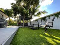 Stylish 3/2 centrally located! - Bed and Breakfast Miami